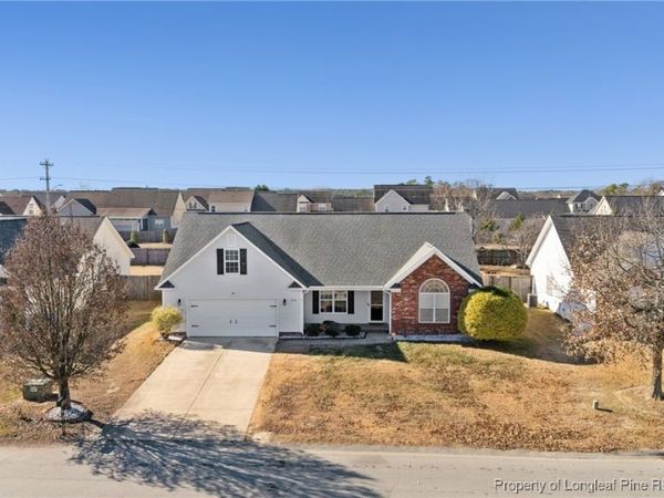 1944 Yellowbrick Road, Fayetteville, NC 28314