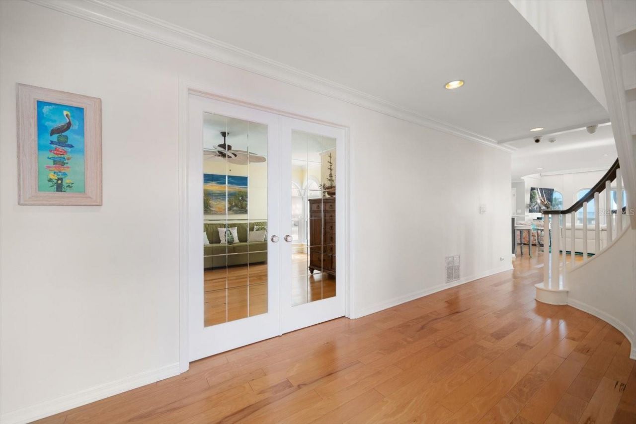 15564 Gulf Boulevard, Redington Beach, FL 33708 Photo