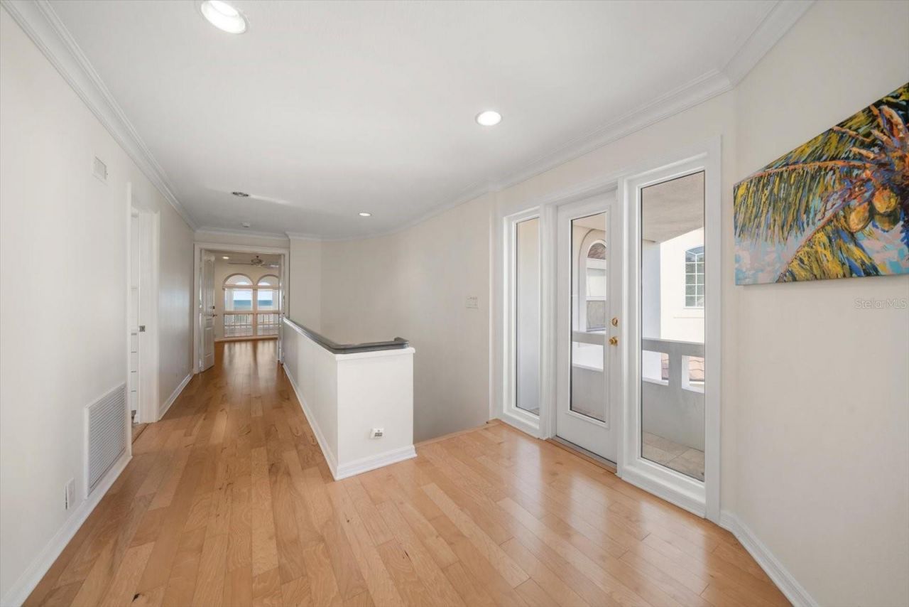 15564 Gulf Boulevard, Redington Beach, FL 33708 Photo