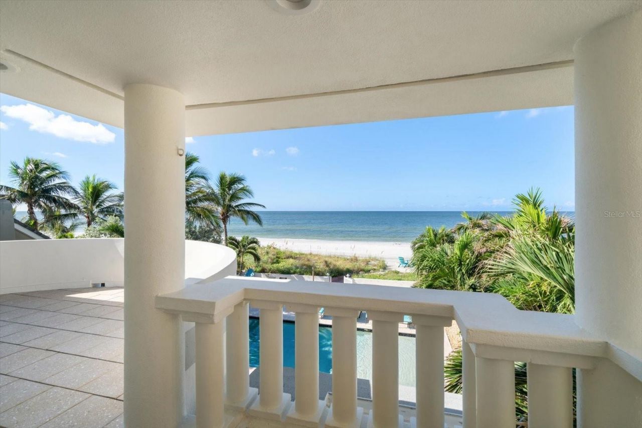 15564 Gulf Boulevard, Redington Beach, FL 33708 Photo