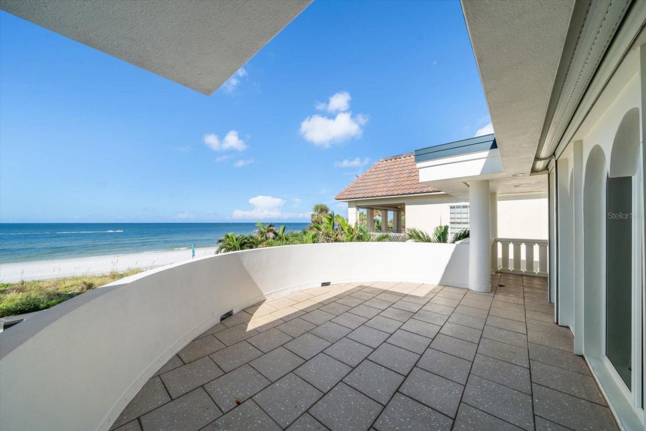 15564 Gulf Boulevard, Redington Beach, FL 33708 Photo