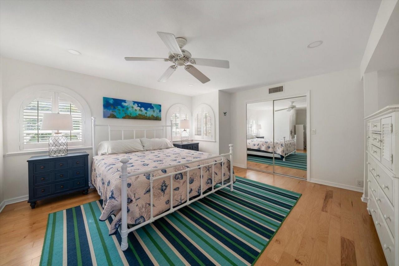 15564 Gulf Boulevard, Redington Beach, FL 33708 Photo