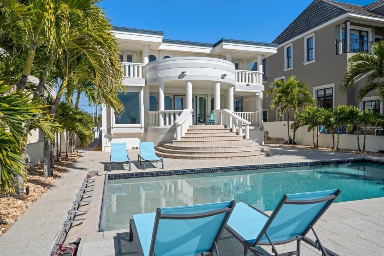 15564 Gulf Boulevard, Redington Beach, FL 33708 Photo