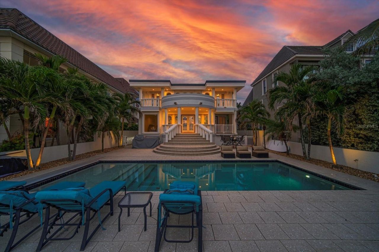 15564 Gulf Boulevard, Redington Beach, FL 33708 Photo