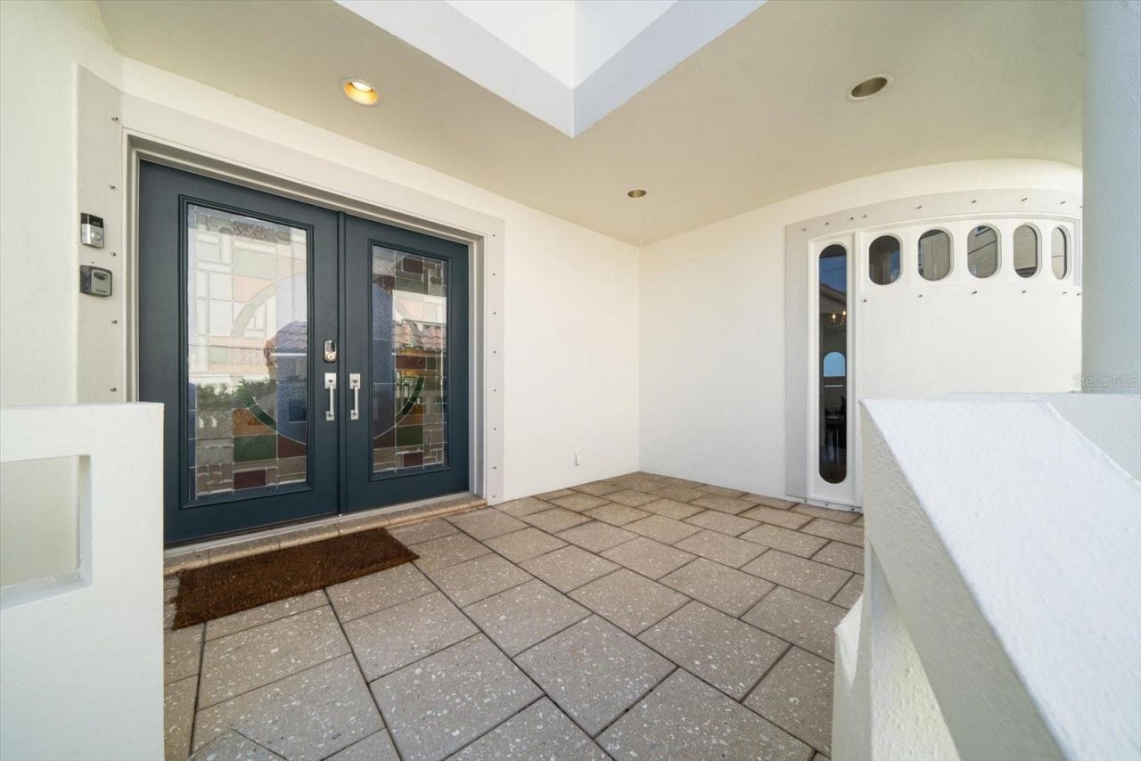 15564 Gulf Boulevard, Redington Beach, FL 33708 Photo