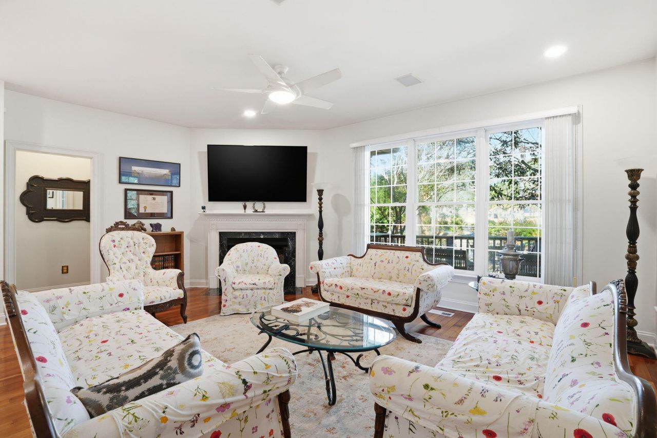 3334 Merion Place Photo 13