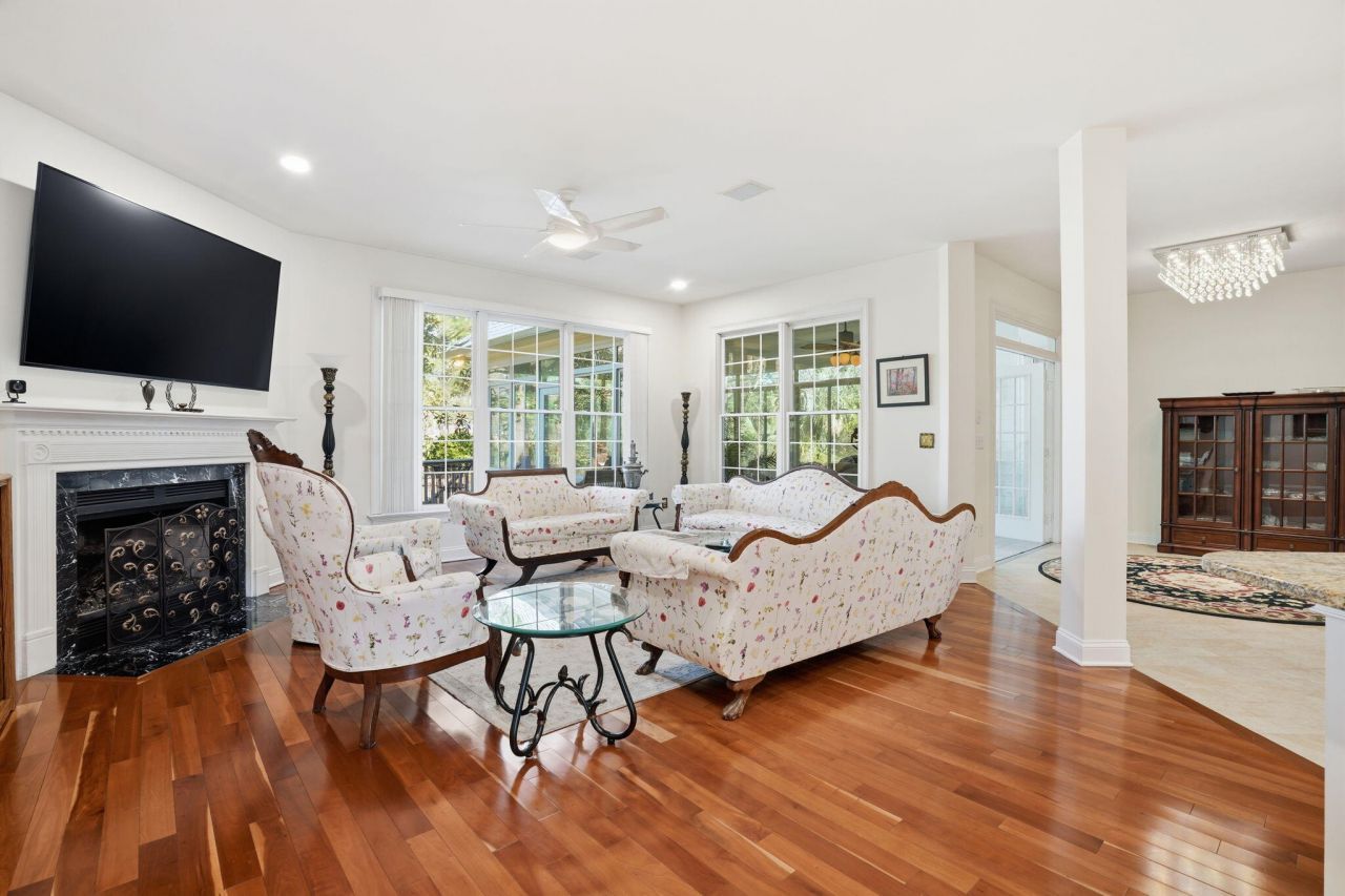 3334 Merion Place Photo 18