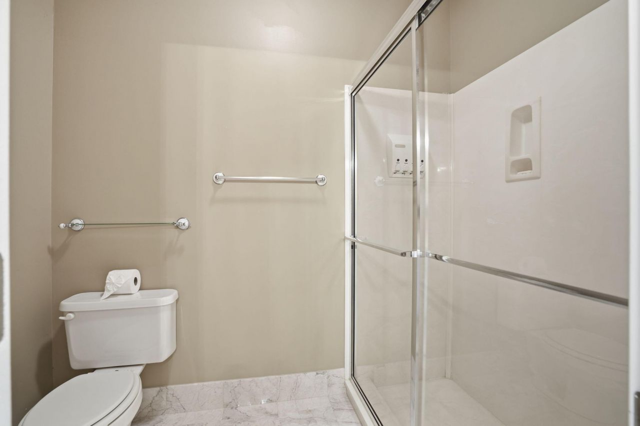 3334 Merion Place Photo 33