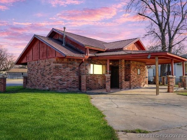 602 S Price Avenue, Hominy, OK 74035