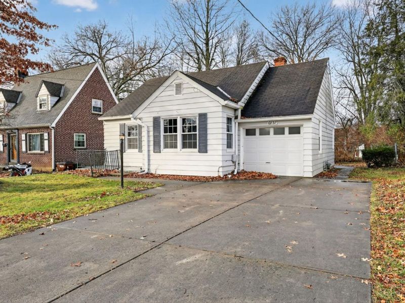 6837 Warder Drive, Springfield Twp., OH 45224 Photo 1