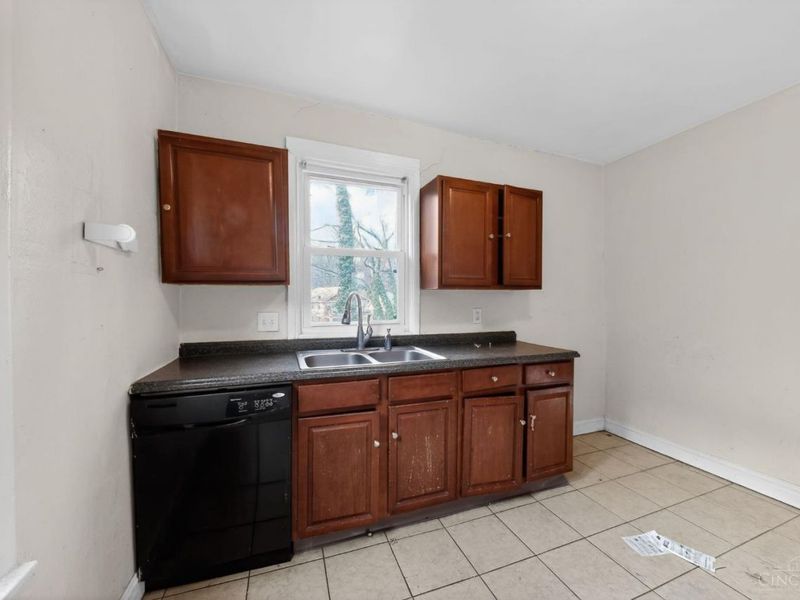 395 Purcell Avenue, Cincinnati, OH 45205 Photo 13