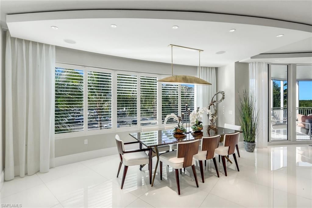 13665 Vanderbilt Dr, Unit 301, Naples, FL 34110 Photo