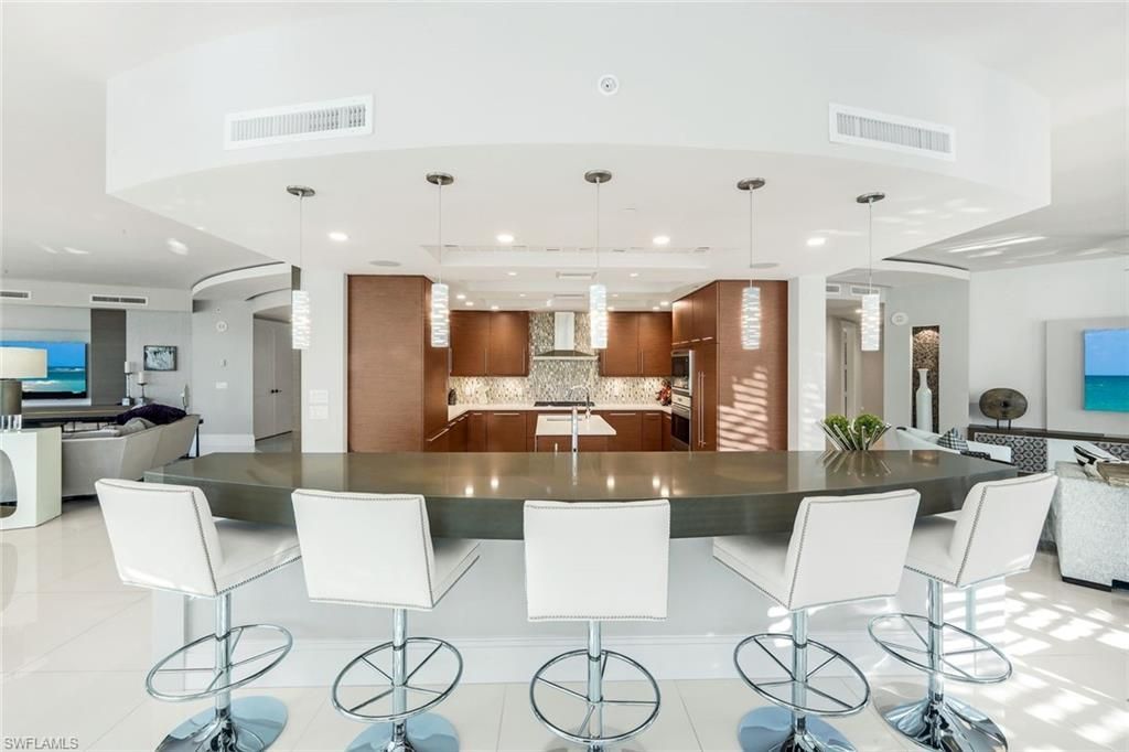 13665 Vanderbilt Dr, Unit 301, Naples, FL 34110 Photo