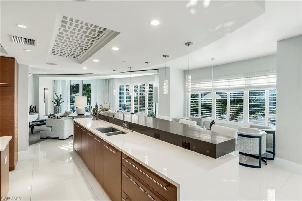 13665 Vanderbilt Dr, Unit 301, Naples, FL 34110 Photo