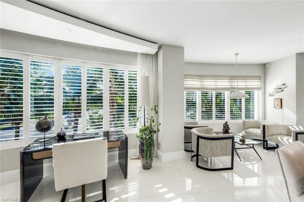 13665 Vanderbilt Dr, Unit 301, Naples, FL 34110 Photo