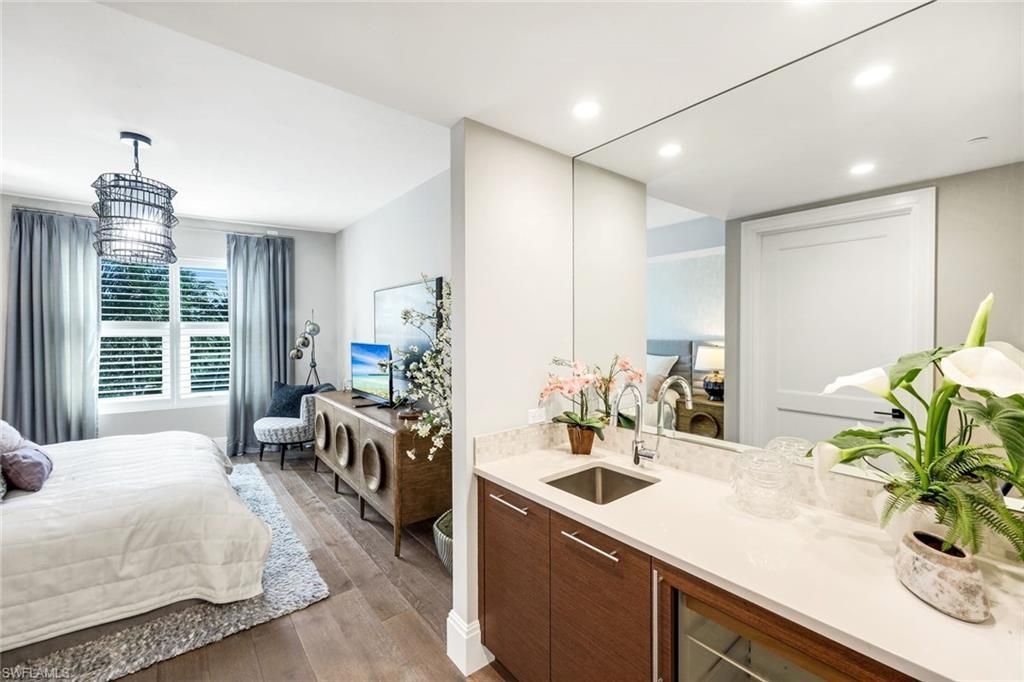 13665 Vanderbilt Dr, Unit 301, Naples, FL 34110 Photo