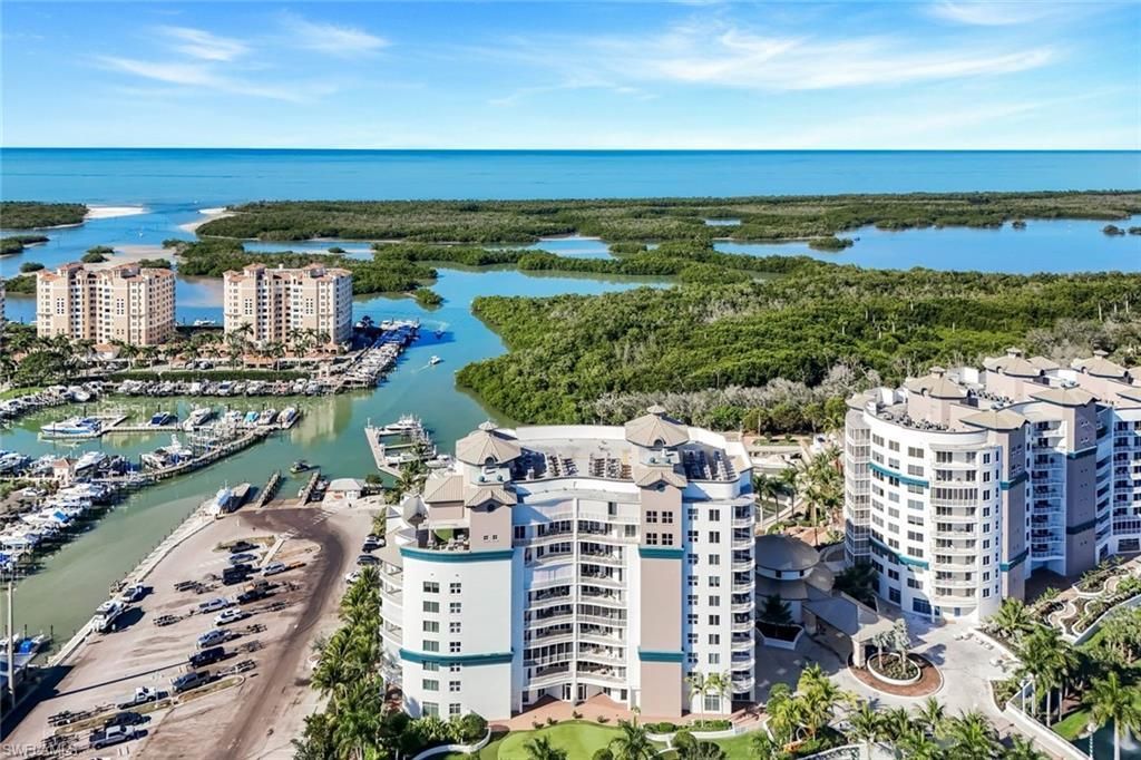 13665 Vanderbilt Dr, Unit 301, Naples, FL 34110 Photo