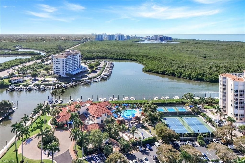 13665 Vanderbilt Dr, Unit 301, Naples, FL 34110 Photo