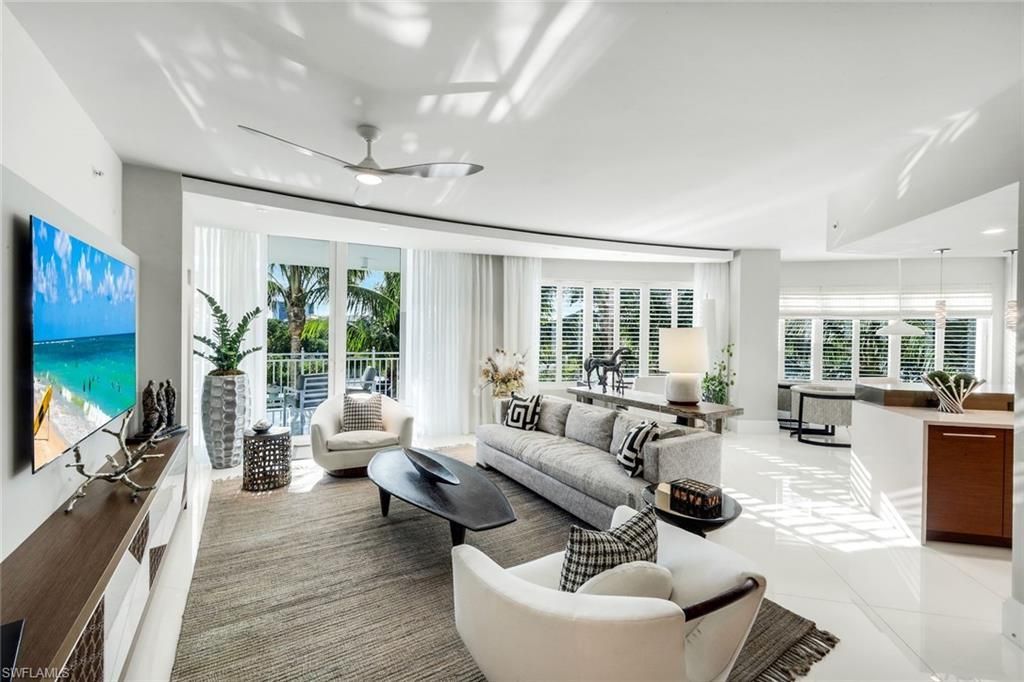 13665 Vanderbilt Dr, Unit 301, Naples, FL 34110 Photo