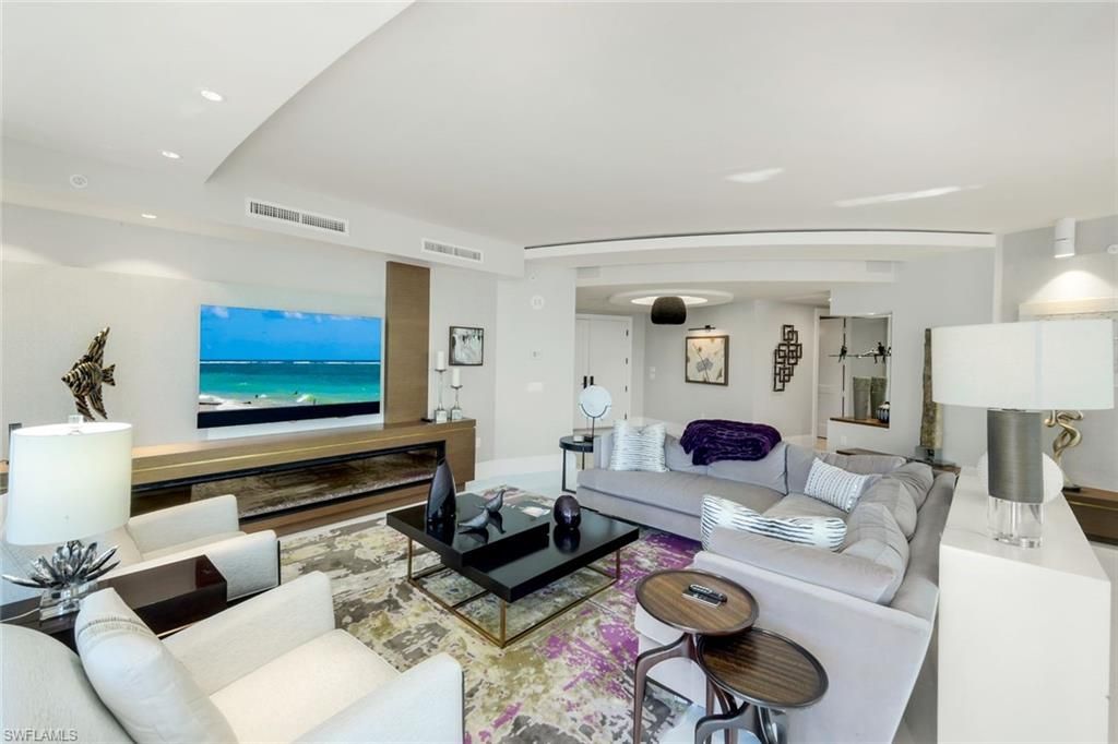 13665 Vanderbilt Dr, Unit 301, Naples, FL 34110 Photo