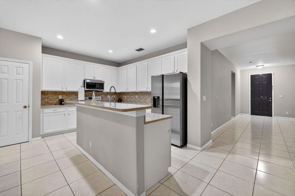 5806 NW Breezy Brook Court, Port Saint Lucie, FL 34986 Photo