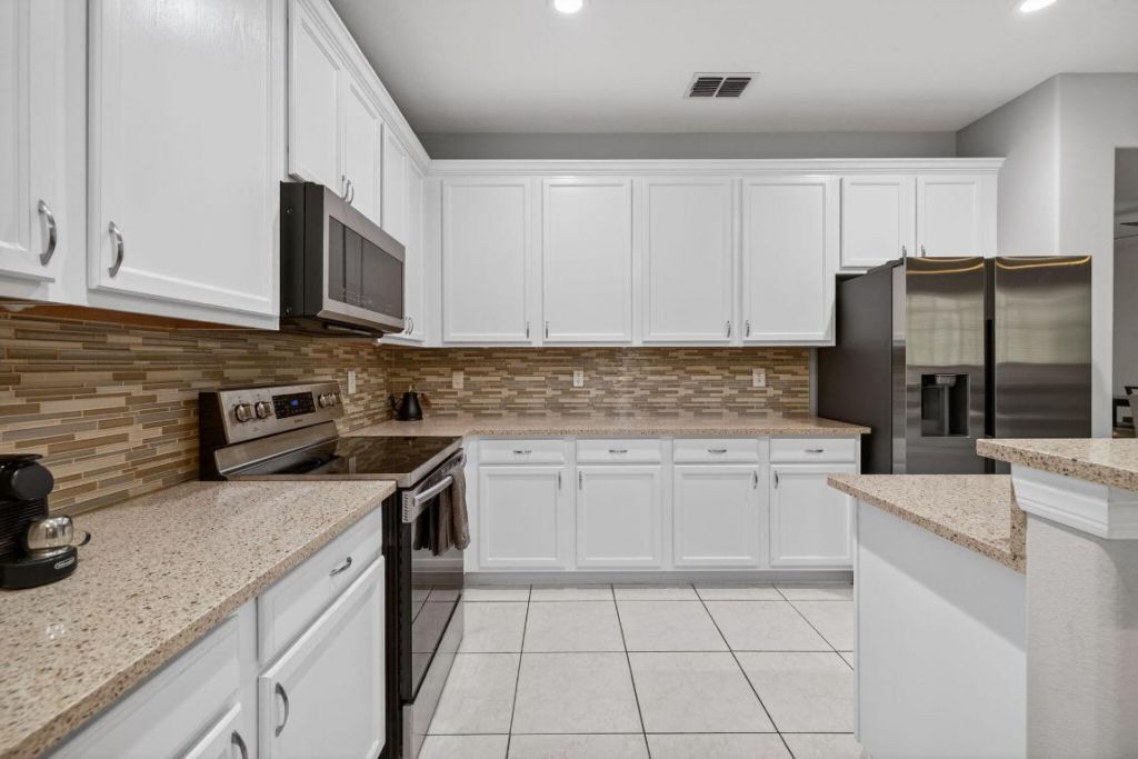 5806 NW Breezy Brook Court, Port Saint Lucie, FL 34986 Photo