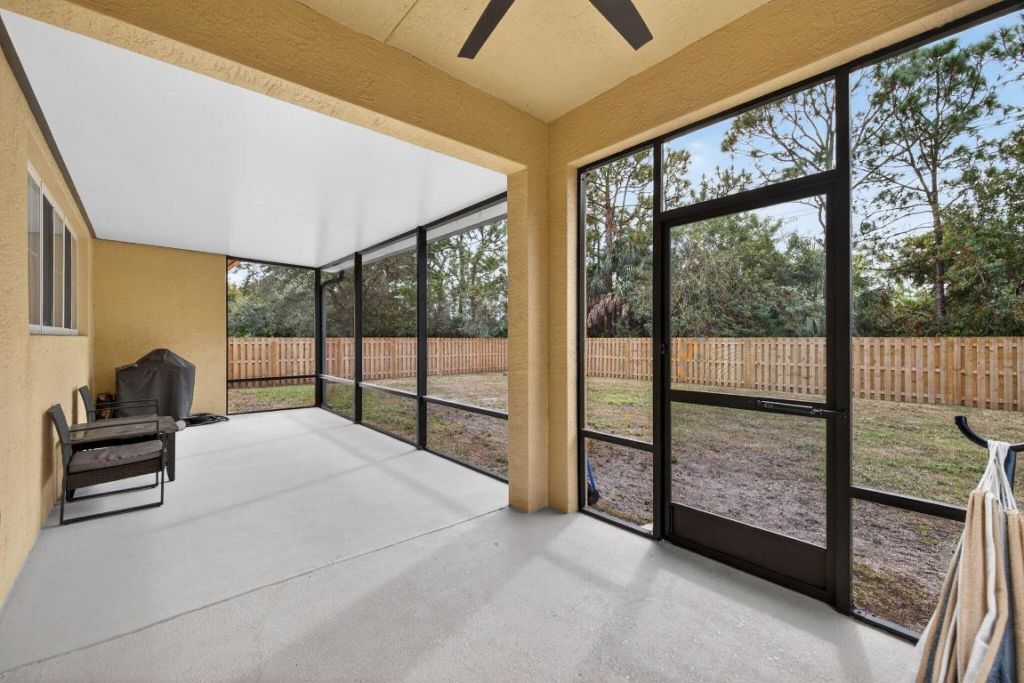 5806 NW Breezy Brook Court, Port Saint Lucie, FL 34986 Photo