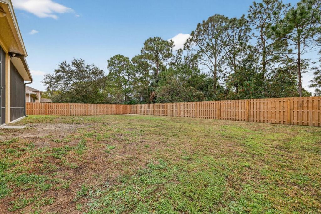 5806 NW Breezy Brook Court, Port Saint Lucie, FL 34986 Photo