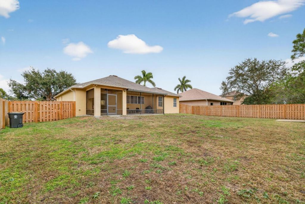 5806 NW Breezy Brook Court, Port Saint Lucie, FL 34986 Photo