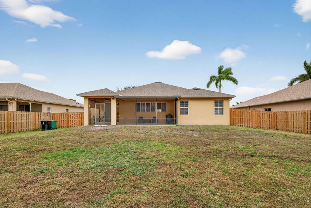 5806 NW Breezy Brook Court, Port Saint Lucie, FL 34986 Photo