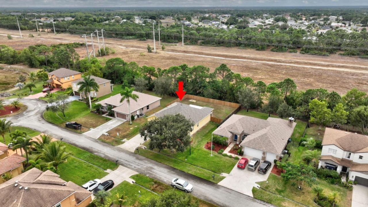 5806 NW Breezy Brook Court, Port Saint Lucie, FL 34986 Photo