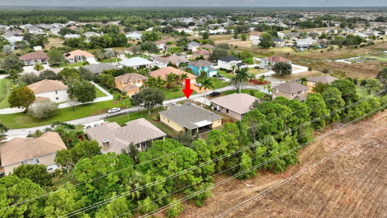 5806 NW Breezy Brook Court, Port Saint Lucie, FL 34986 Photo