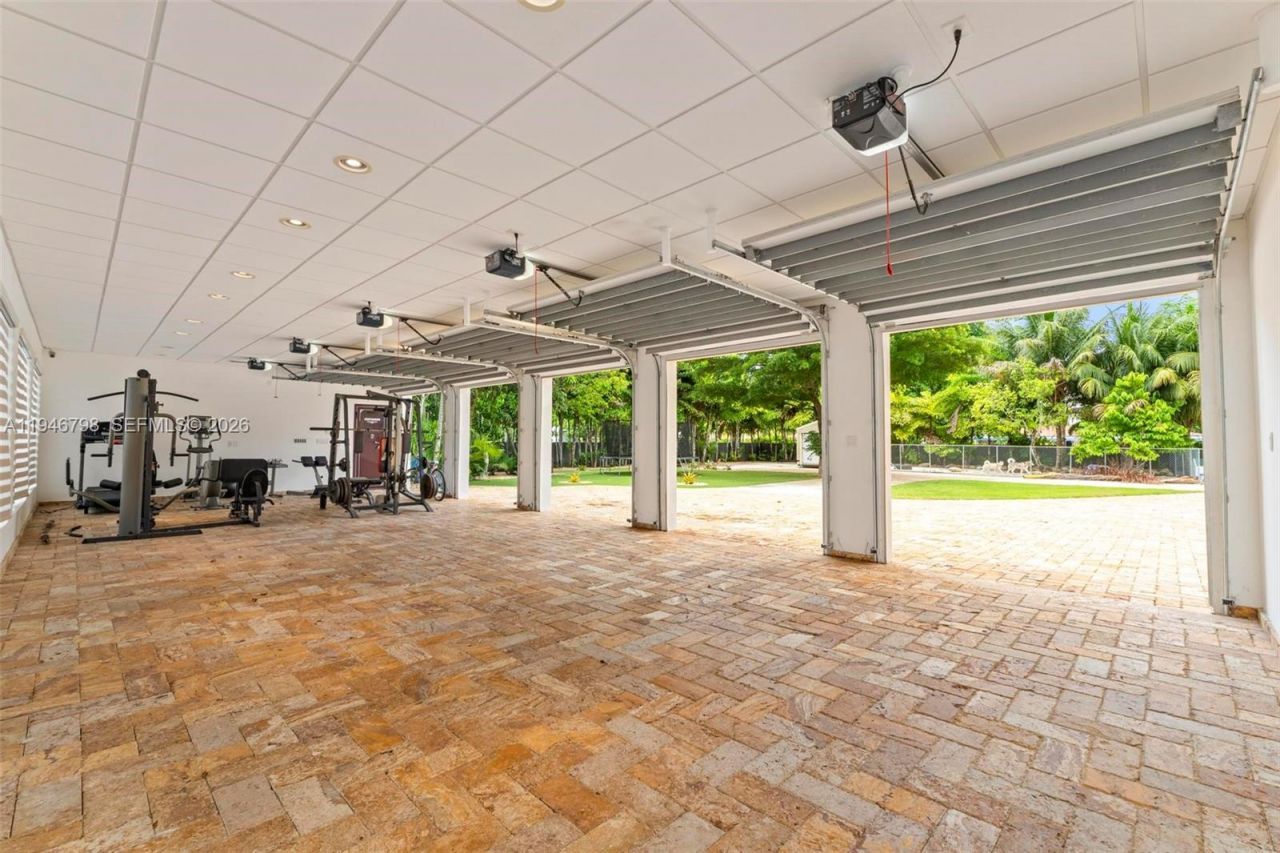 185 SW 130th Ave , Miami, FL 33184 Photo