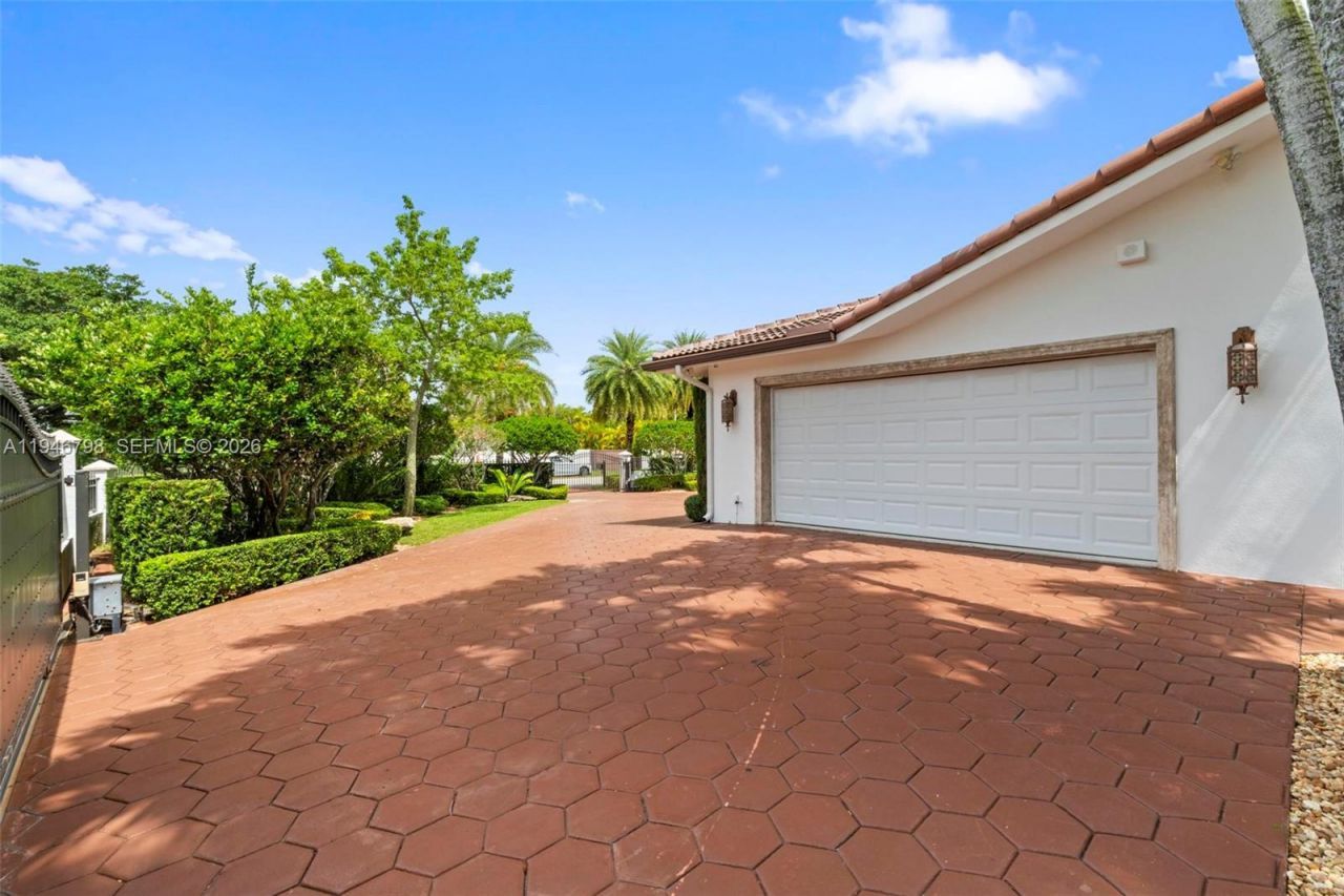 185 SW 130th Ave , Miami, FL 33184 Photo