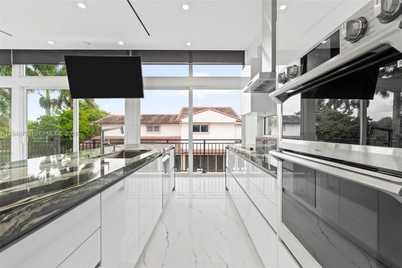 185 SW 130th Ave , Miami, FL 33184 Photo