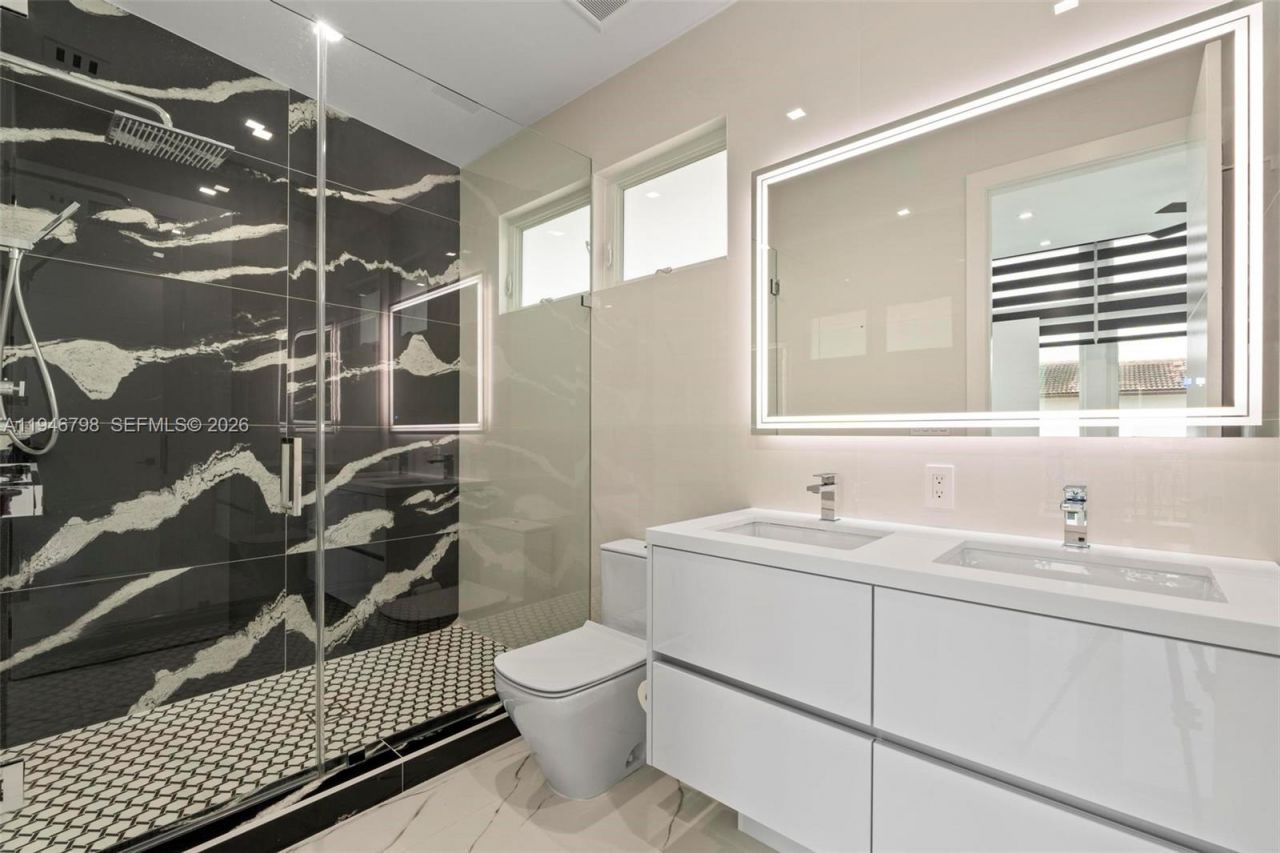 185 SW 130th Ave , Miami, FL 33184 Photo