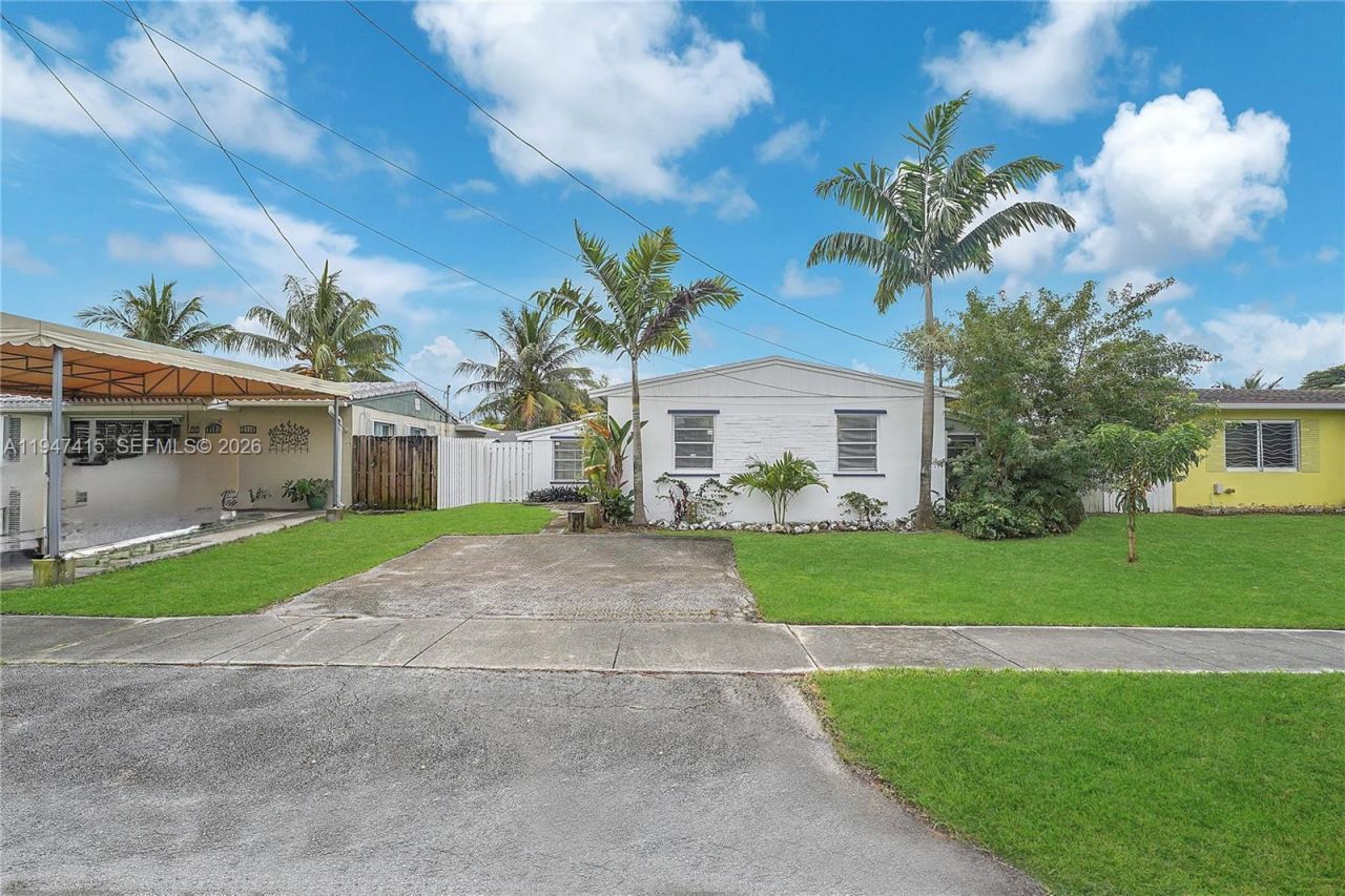 2718 Sherman St, Hollywood, FL 33020 Photo