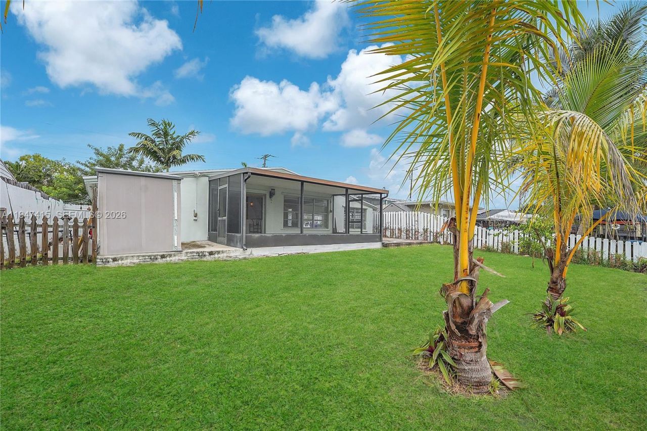 2718 Sherman St, Hollywood, FL 33020 Photo