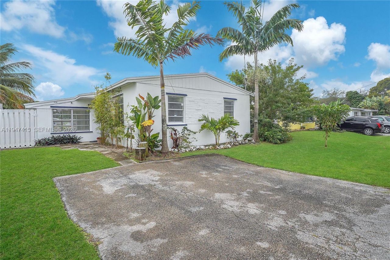 2718 Sherman St, Hollywood, FL 33020 Photo