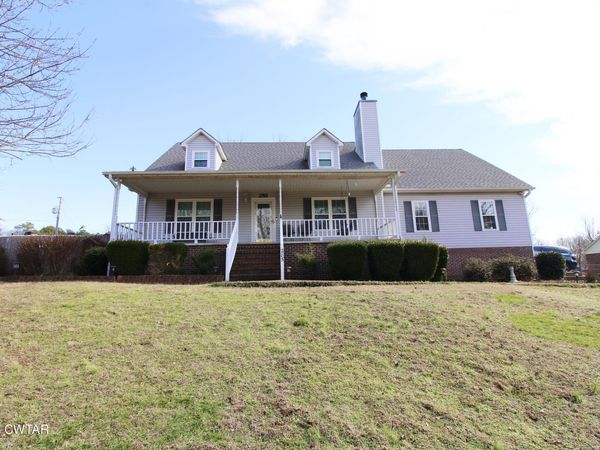 285 Meadowbrook Circle, Lexington, TN 38351
