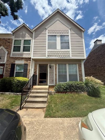 24 Abbey Road, Euless, TX 76039 Main Photo