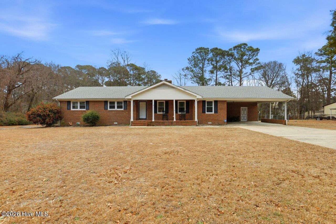 209 Crestwood Drive, Goldsboro, NC 27530 Main Photo