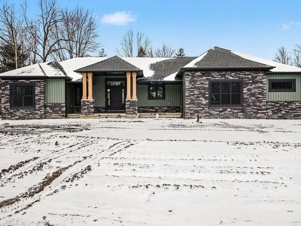 19332 Sweetbriar Court, Bristol, IN 46507