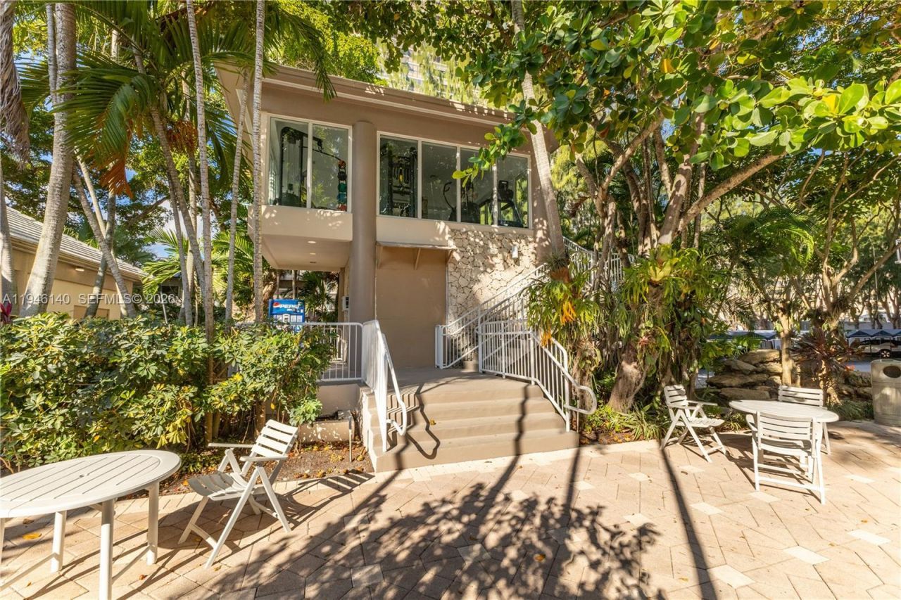 770 NE 69th St, Unit 1G & 1H, Miami, FL 33138 Photo