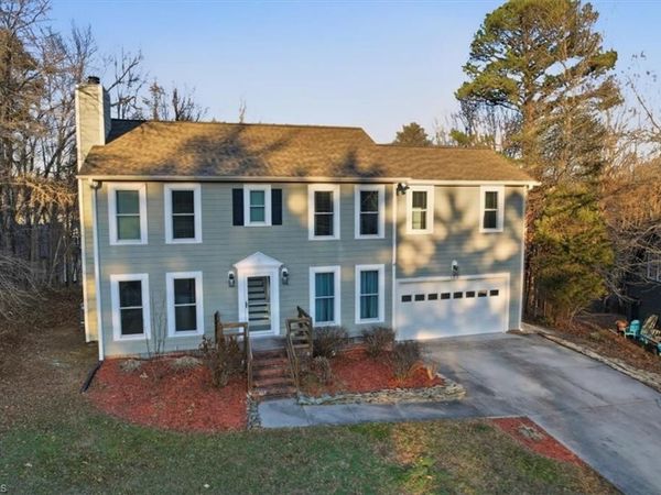 156 Cedar Bluff Court, Thomasville, NC 27360