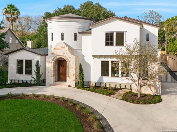 817 Garraty, Terrell Hills, TX 78209