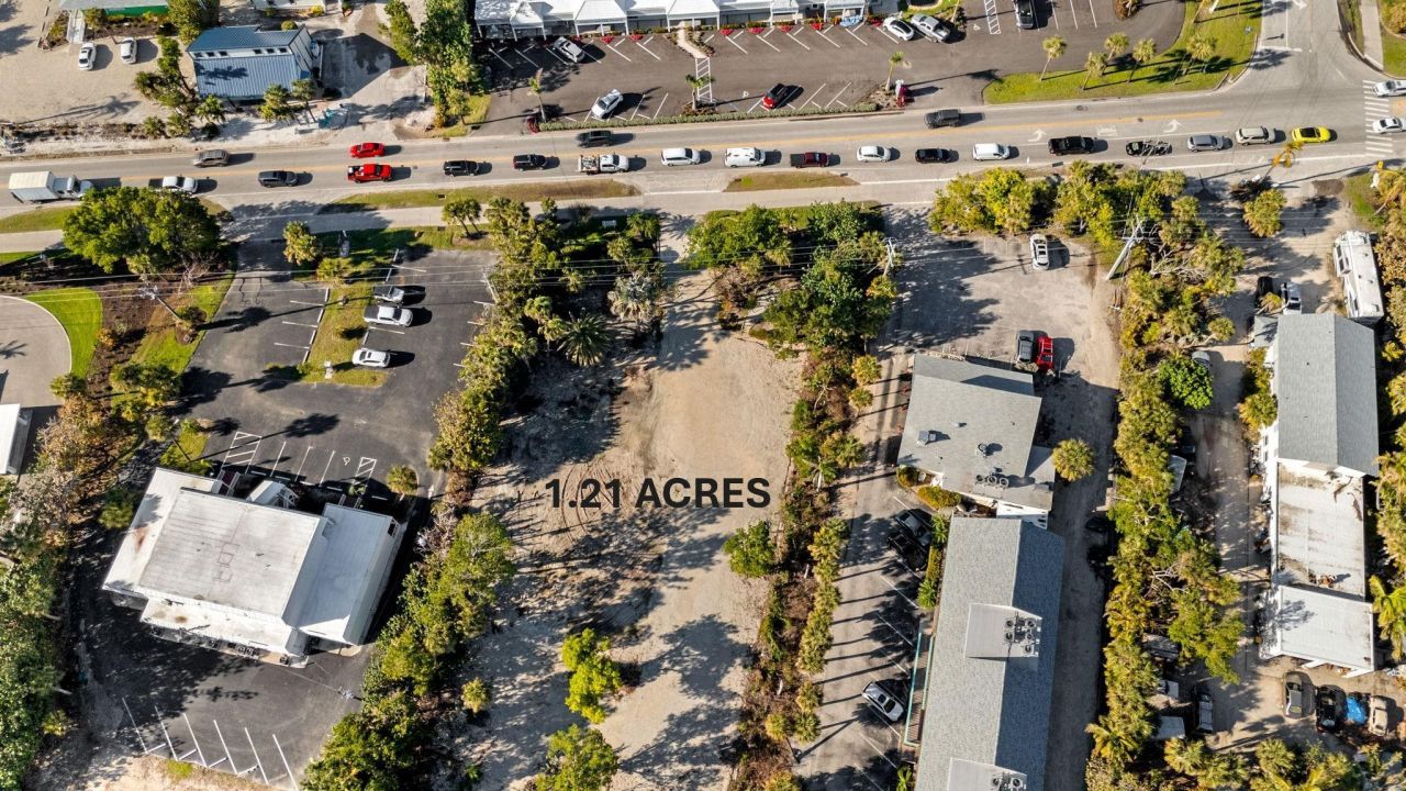 1625 Periwinkle Way, Sanibel, FL 33957 Photo