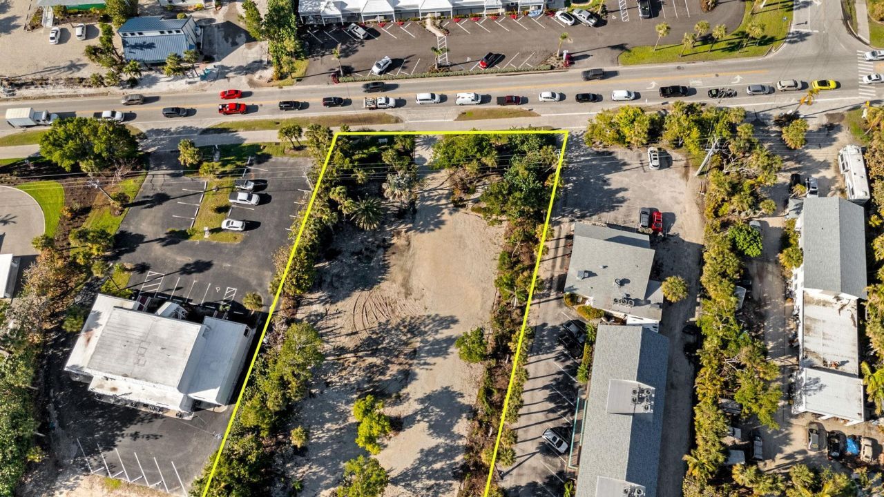 1625 Periwinkle Way, Sanibel, FL 33957 Photo