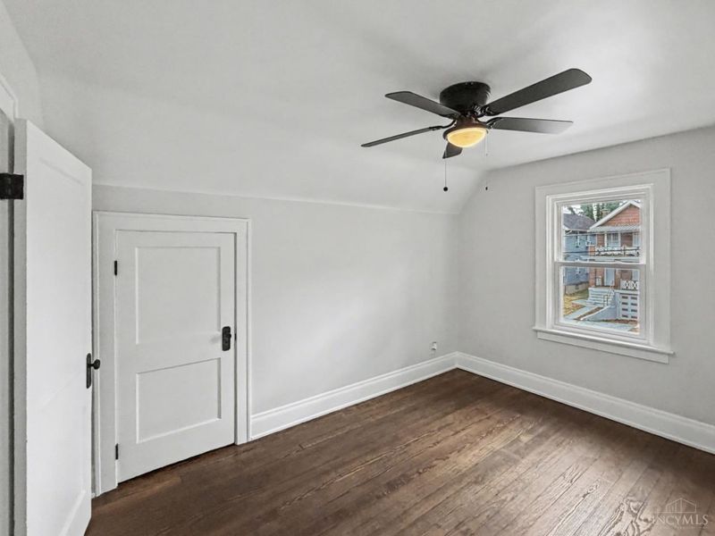 5128 Imwalle Avenue, Saint Bernard, OH 45217 Photo 9