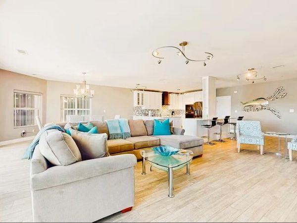 212 Harbor Boulevard, Unit 301, Destin, FL 32541